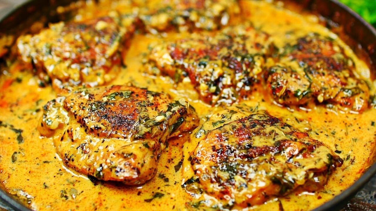 creamy-garlic-chicken-recipe-easy-baked-chicken-in-creamy-garlic