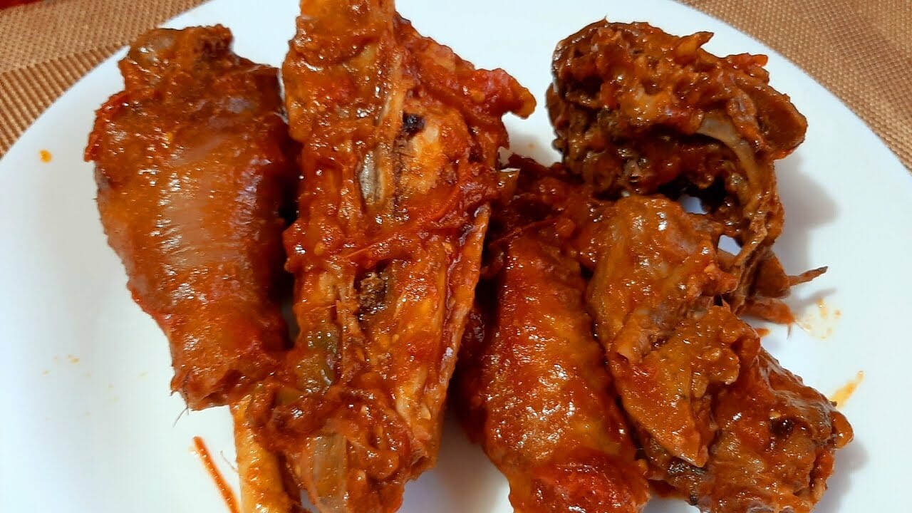 HOW TO COOK KIENYEJI CHICKEN|WET FRY KIENYEJI CHICKEN RECIPE - Viva Recipes