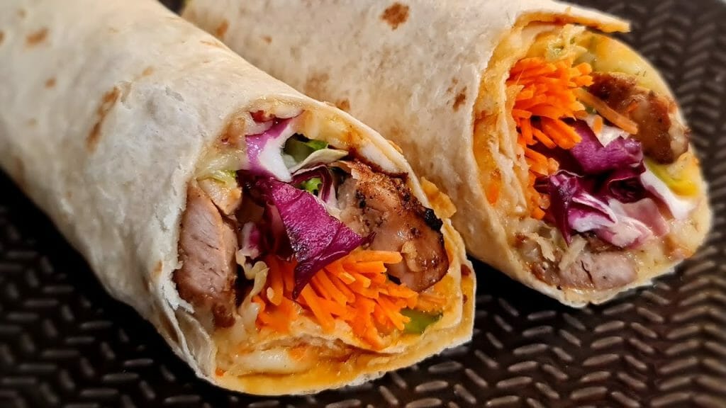 Black Pepper Chicken Wrap / Quick and Easy recipe - Viva Recipes